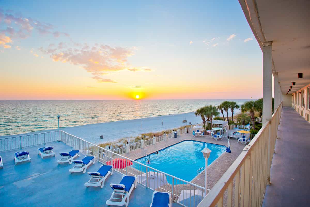 Urban Beach Deep Pool