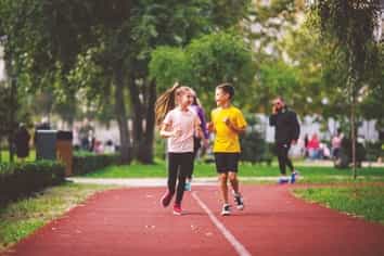 Landscaped Jogging With Benches & Callisthenics Equipment