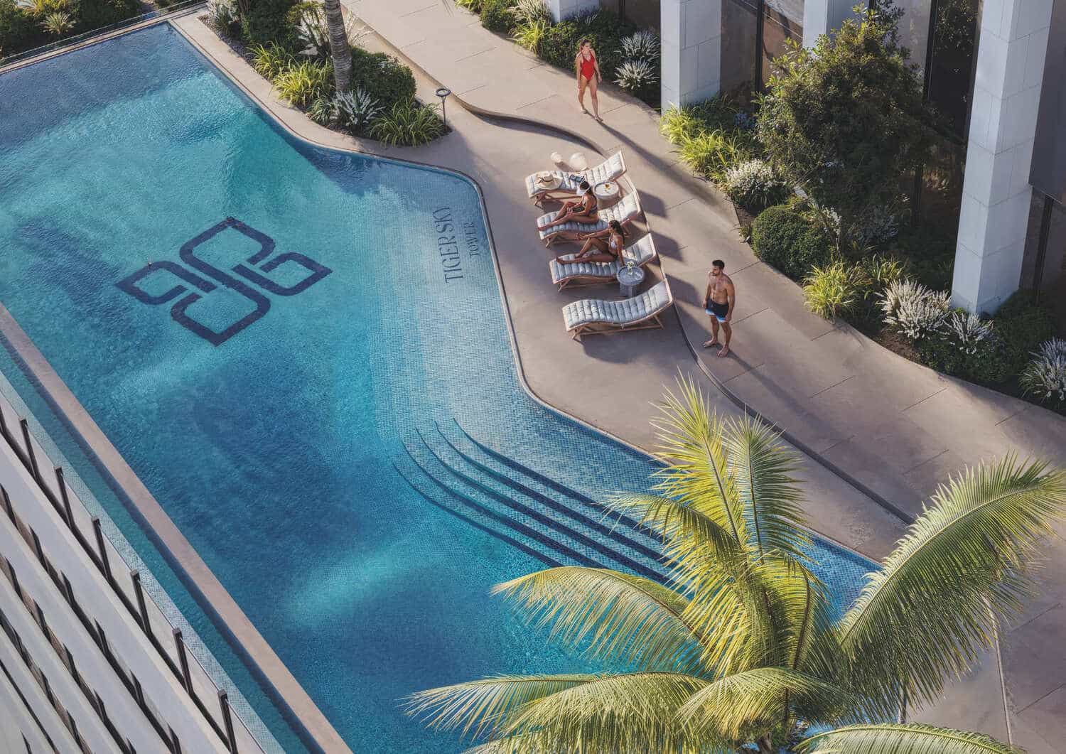Infinity & Outdoor Pool, Jacuzzi & Spa