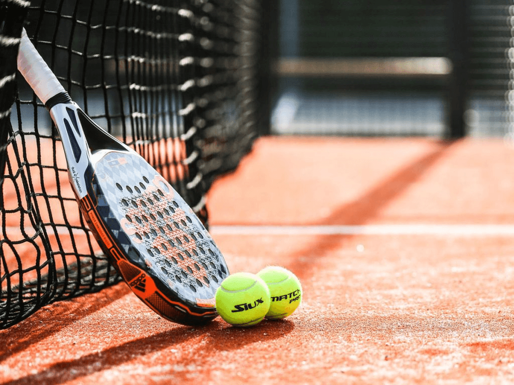 Paddle  Court
