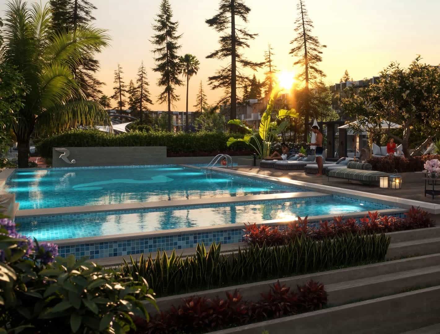 Large Swimming Pool