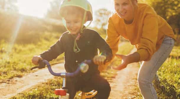 4.5 Km Of Pedestrian Tracks And 5.2 Km Of Cycling Trails