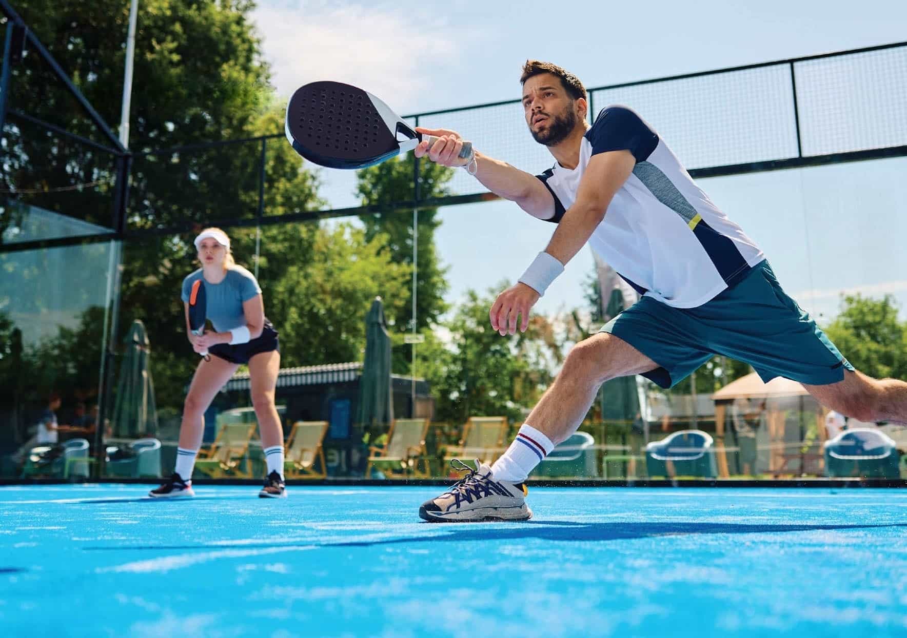 Padel Tennies & Pickleball Courts