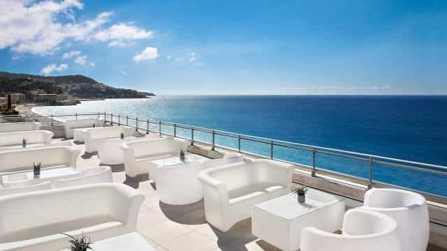 Sea View Lounge
