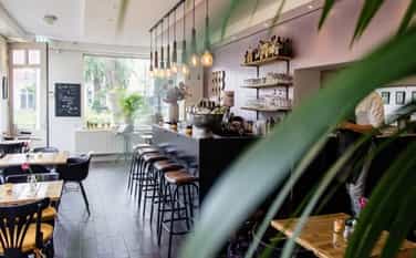 Como Lounge Café