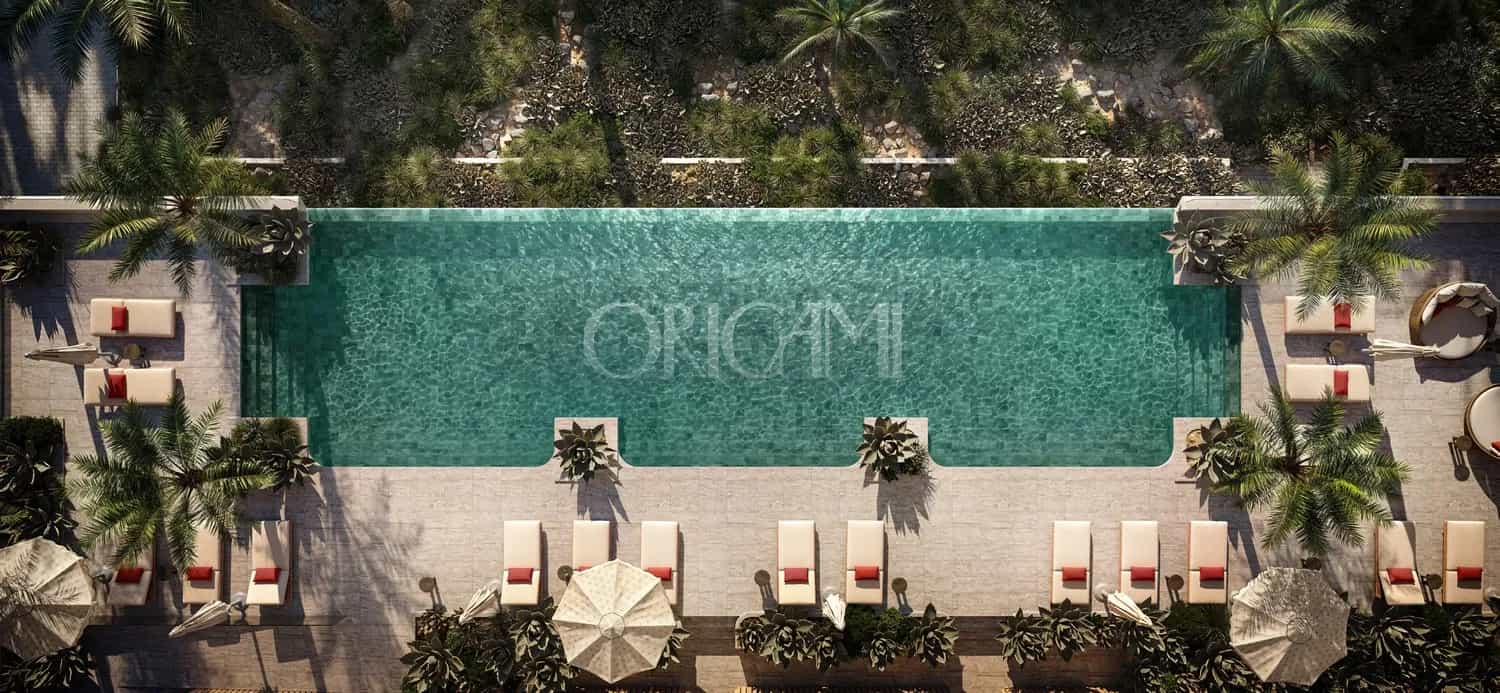 Resort-style Infinity Pool