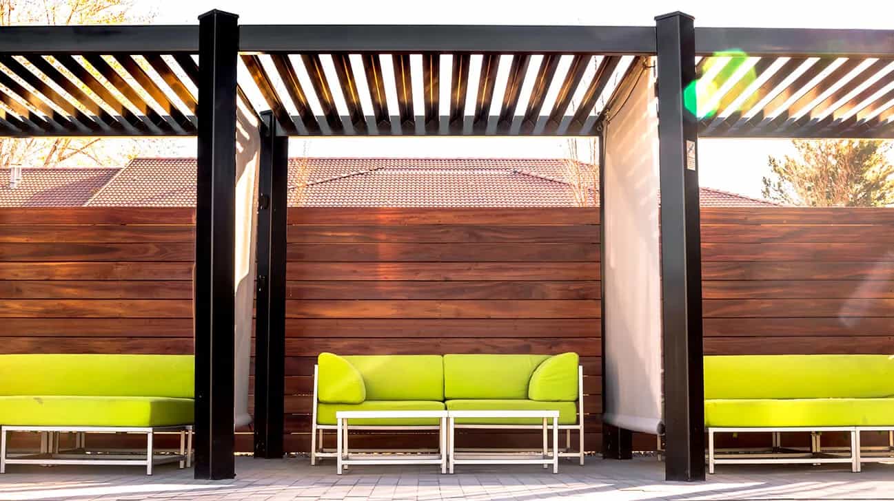 Shaded Lounge Deck