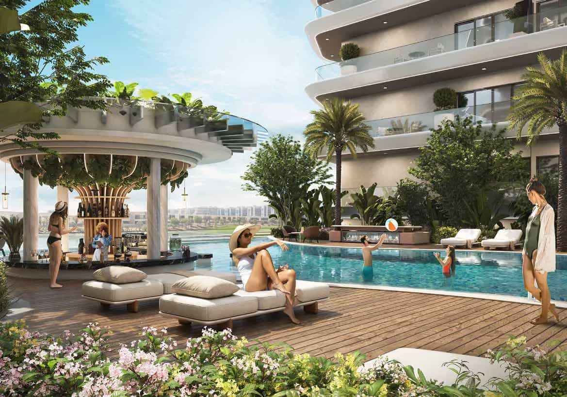 Swim-Up Bar