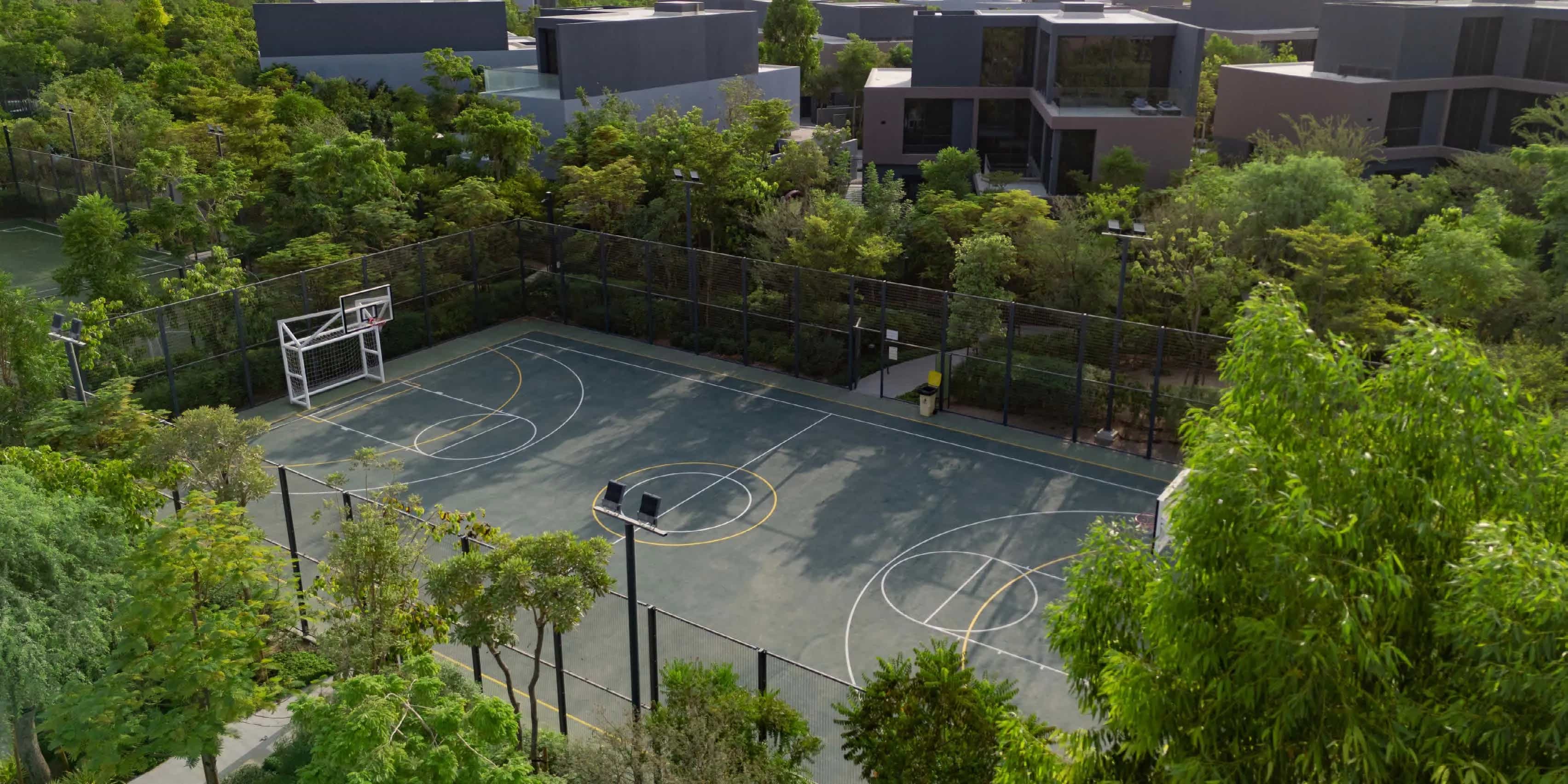 Basketball & Padel Courts