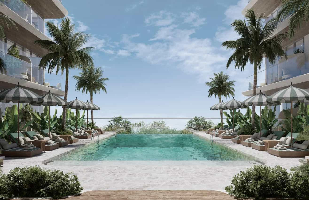 Courtyard Resort-style Pool