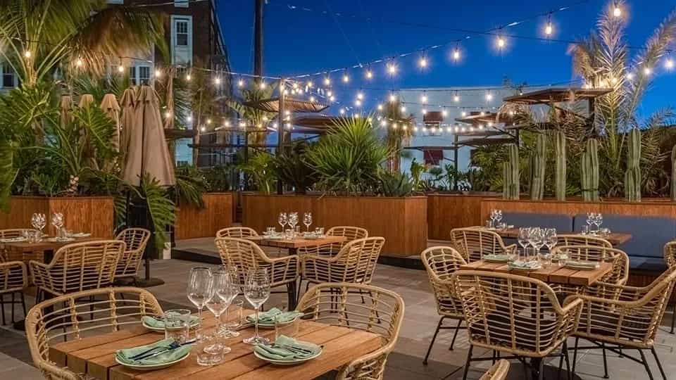 Rooftop Café
